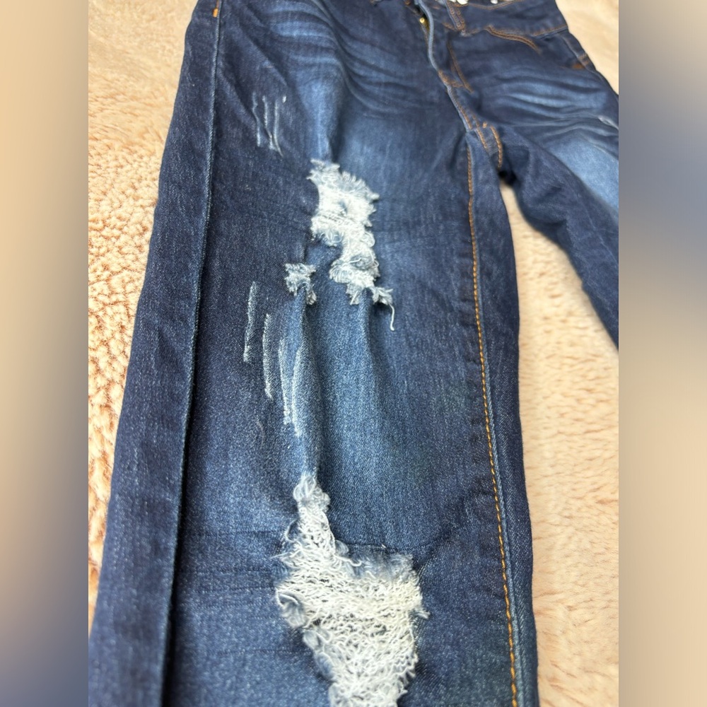 Jeans - Picture 3 of 6